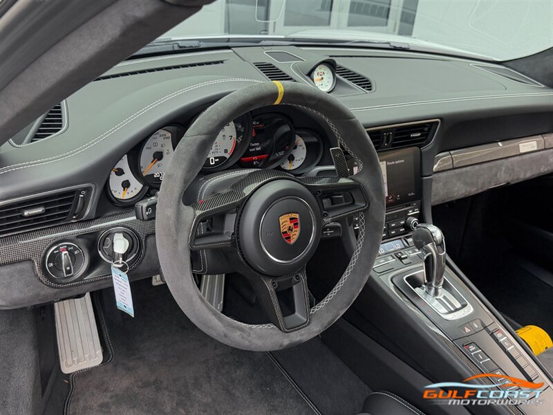 Used 2018 Porsche 911 GT2 RS RWD image 28
