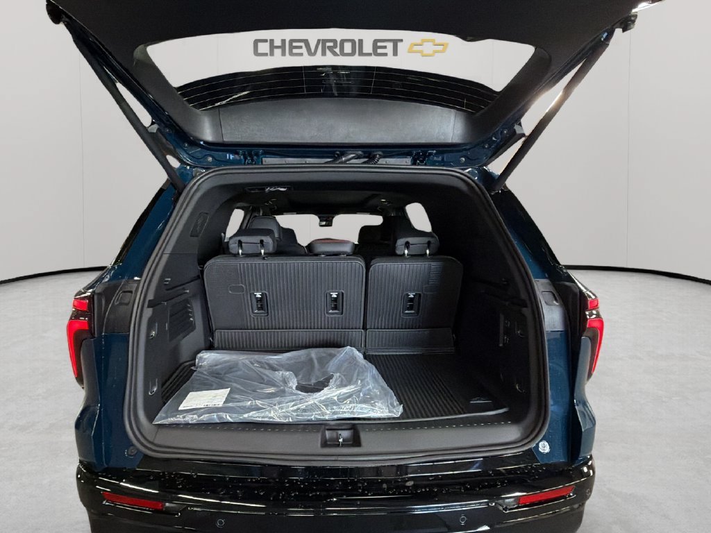 New 2027 Chevrolet Traverse RS w/ LPO, Floor Liner Package AWD/4WD image 37