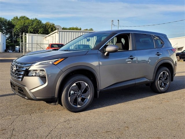 New 2025 Nissan Rogue SV image 3