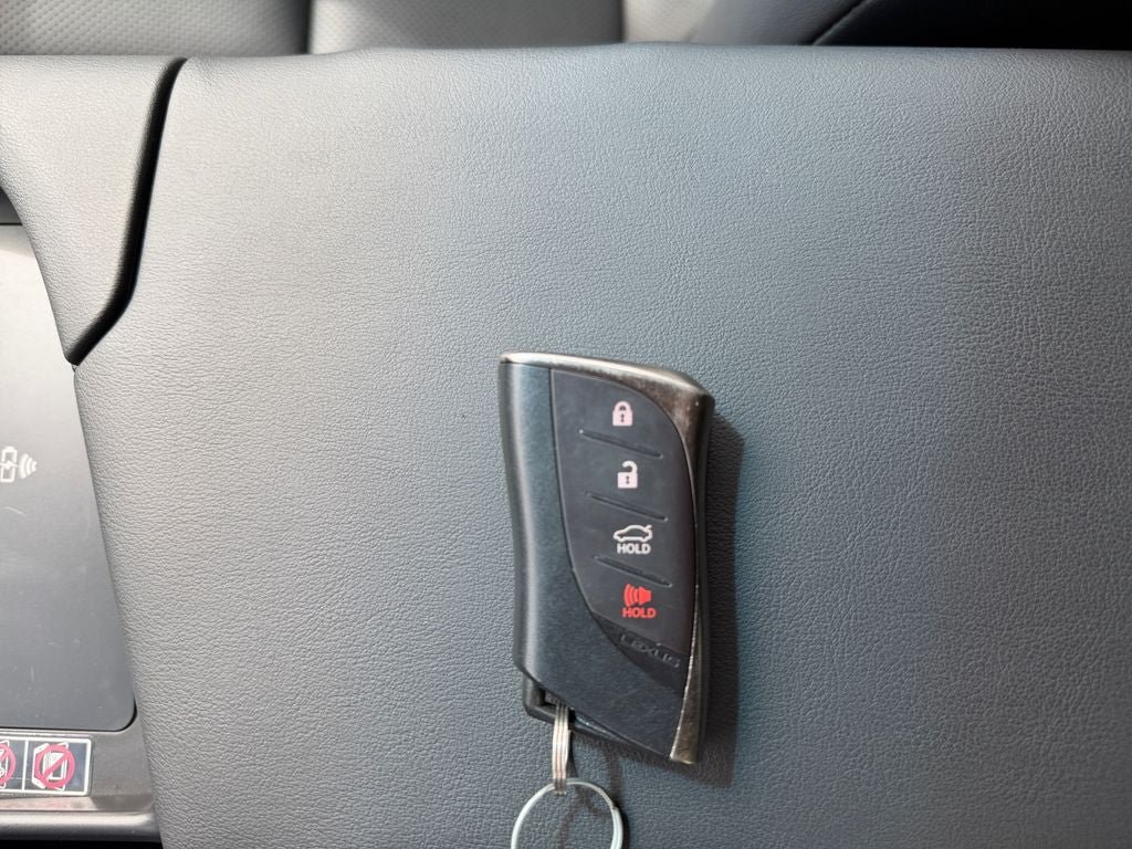 Used 2023 Lexus ES 250 w/ Premium Package AWD/4WD image 31