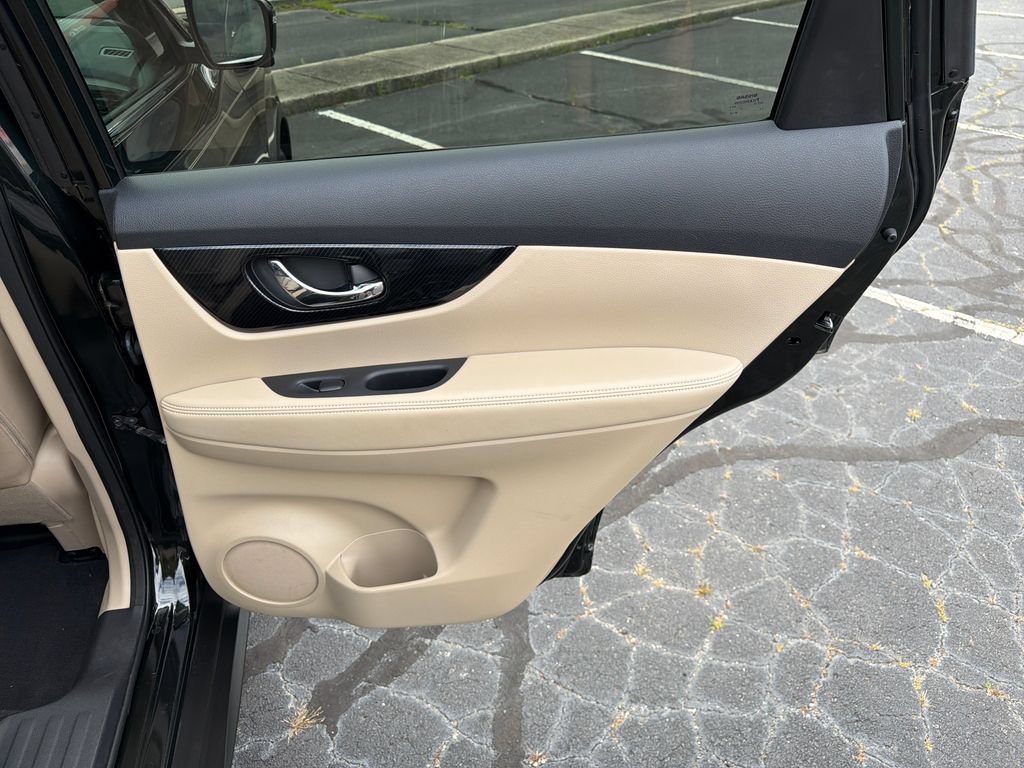 Used 2019 Nissan Rogue SL w/ Premium Package AWD/4WD image 42
