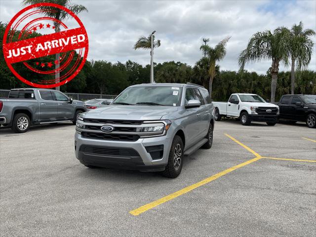Used 2024 Ford Expedition Max XLT RWD image 2