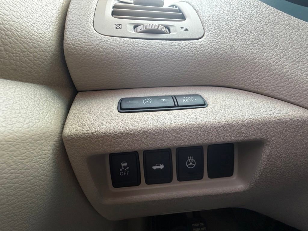 Used 2013 Nissan Altima 3.5 SL image 34