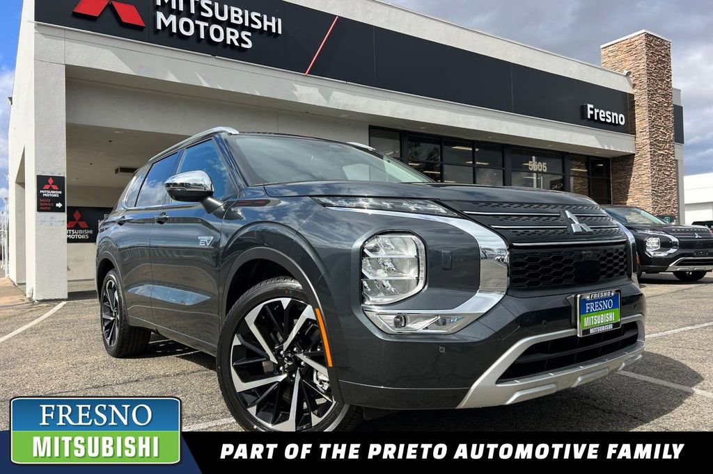 New 2025 Mitsubishi Outlander SEL