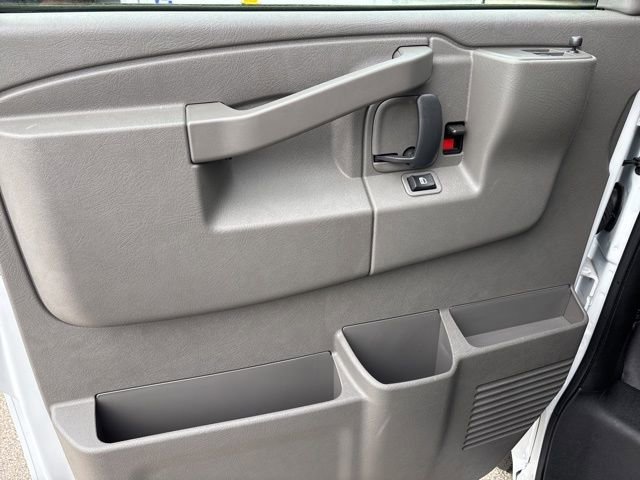 New 2024 Chevrolet Express 3500 w/ Power Convenience Package RWD image 14