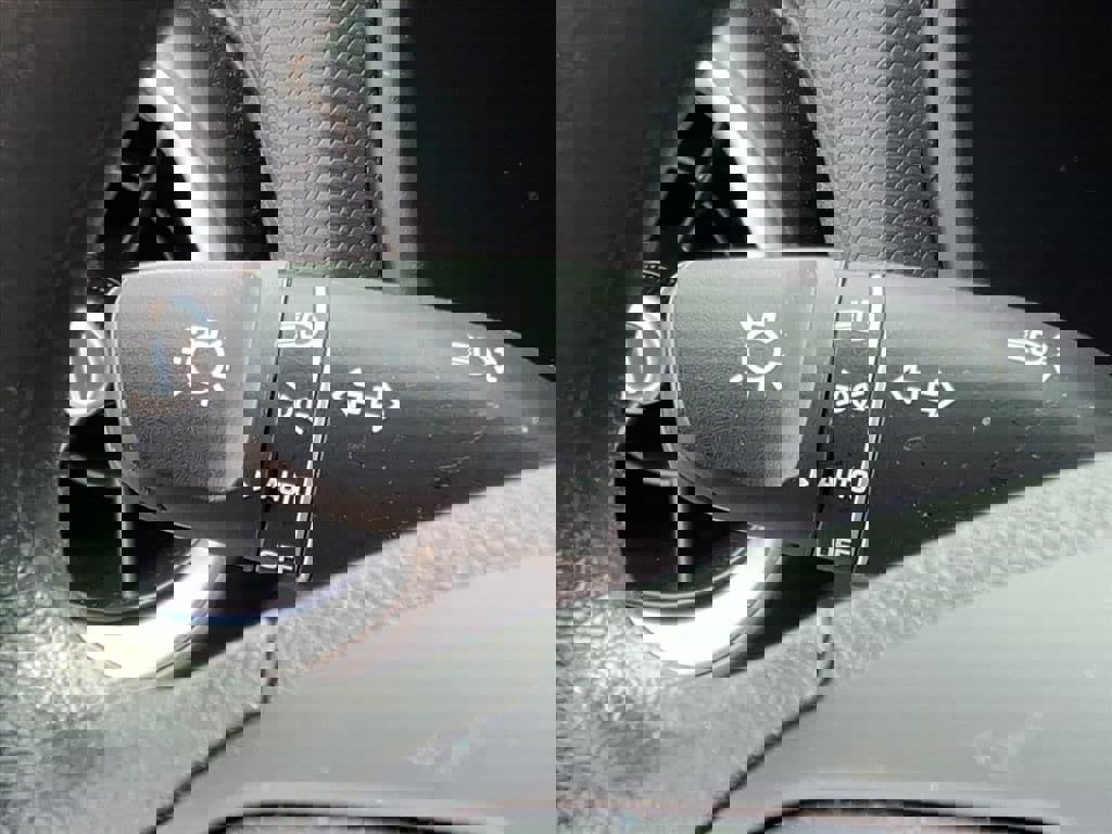 Certified 2023 Hyundai Kona SEL image 16