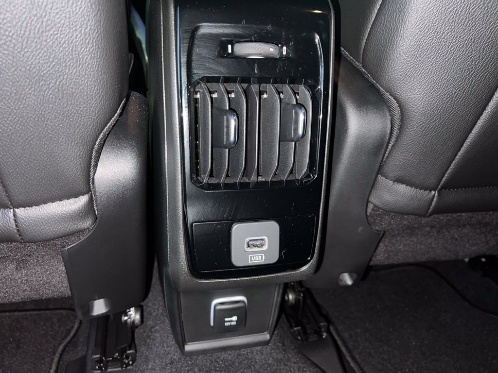 Used 2026 Jeep Compass Limited AWD/4WD image 19