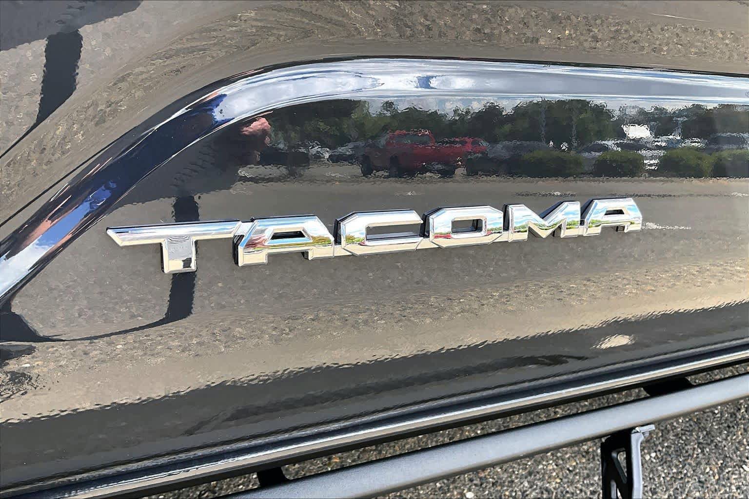 Used 2026 Toyota Tacoma SR5 AWD/4WD image 30