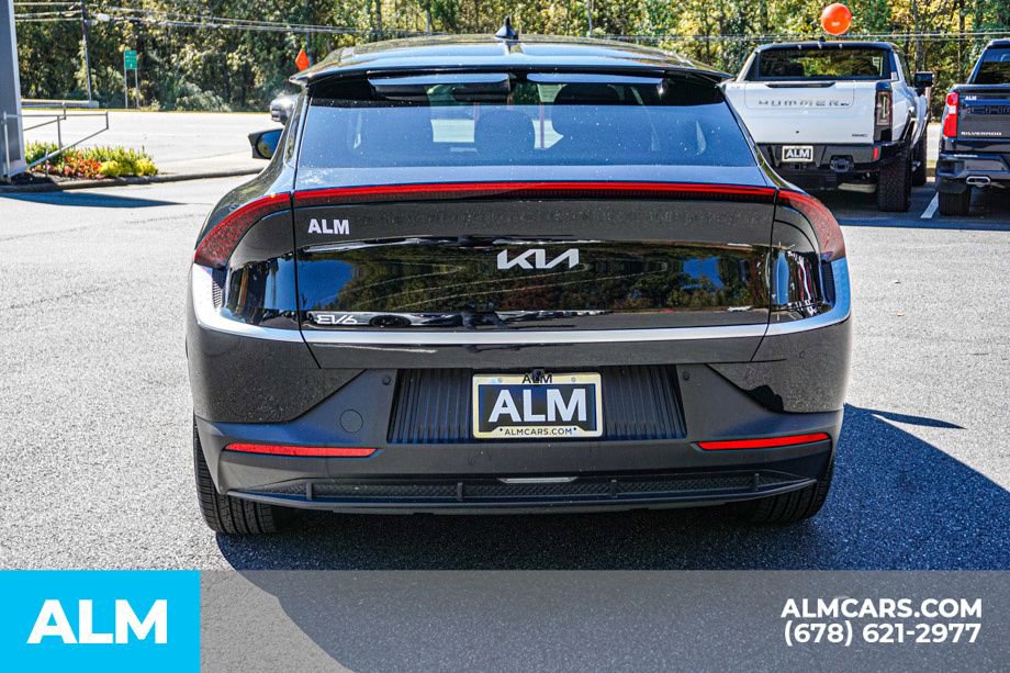 Used 2024 Kia EV6 Light image 11