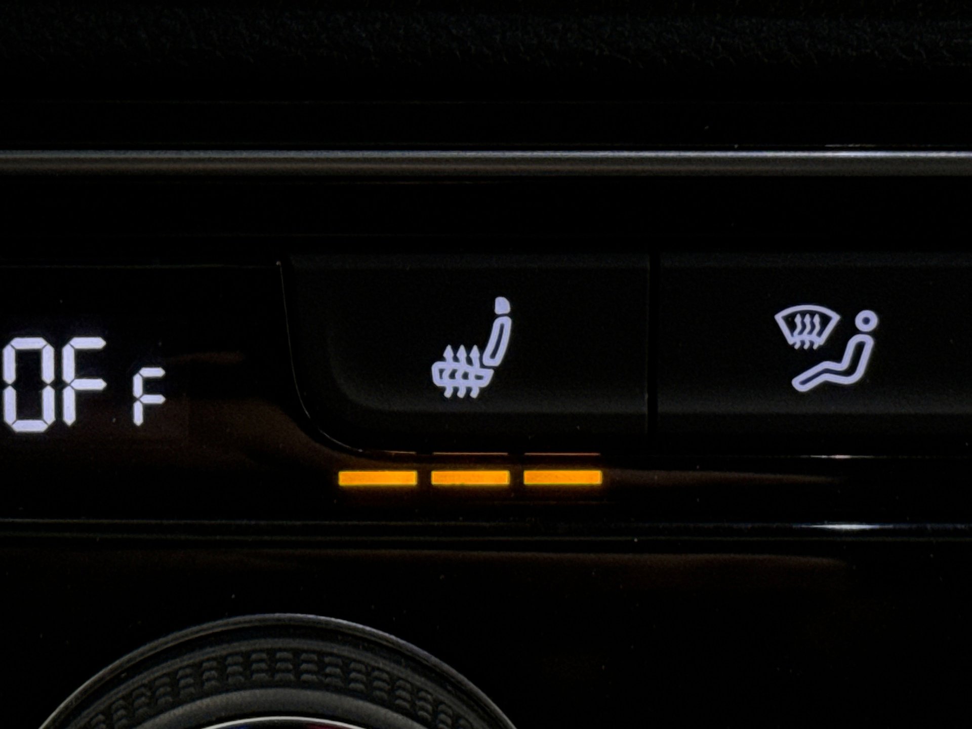 Used 2022 Volkswagen Atlas Cross Sport SE w/ Panoramic Sunroof Package image 20