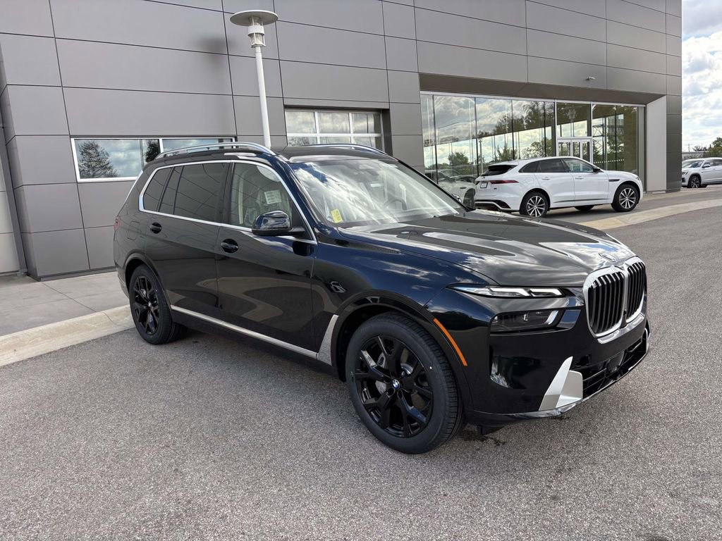 New 2026 BMW X7 xDrive40i w/ Premium Package