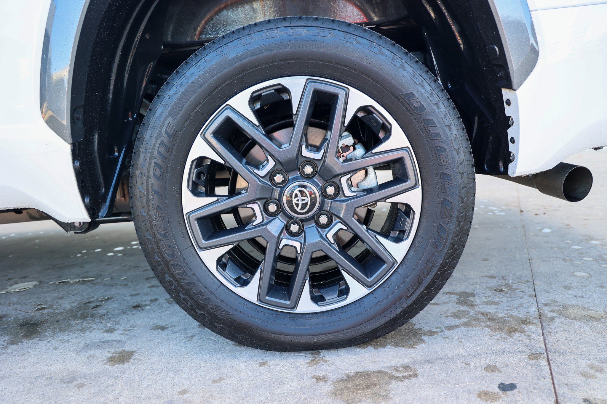 Used 2025 Toyota Tundra Limited image 19