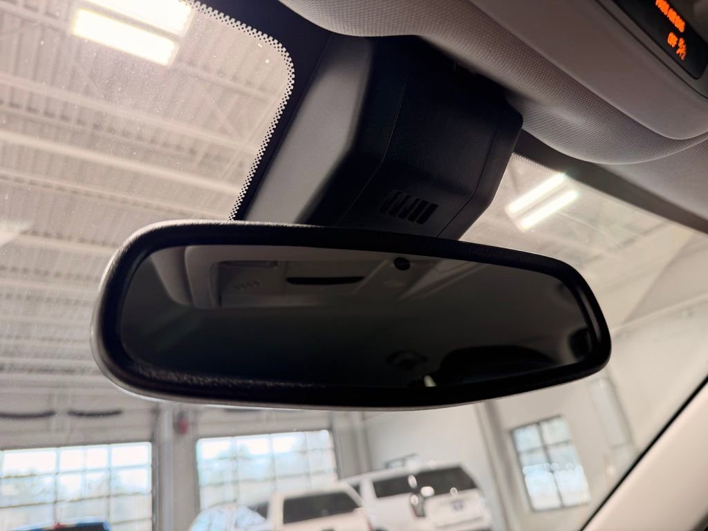 Used 2022 GMC Terrain SLT w/ Infotainment Package II AWD/4WD image 44