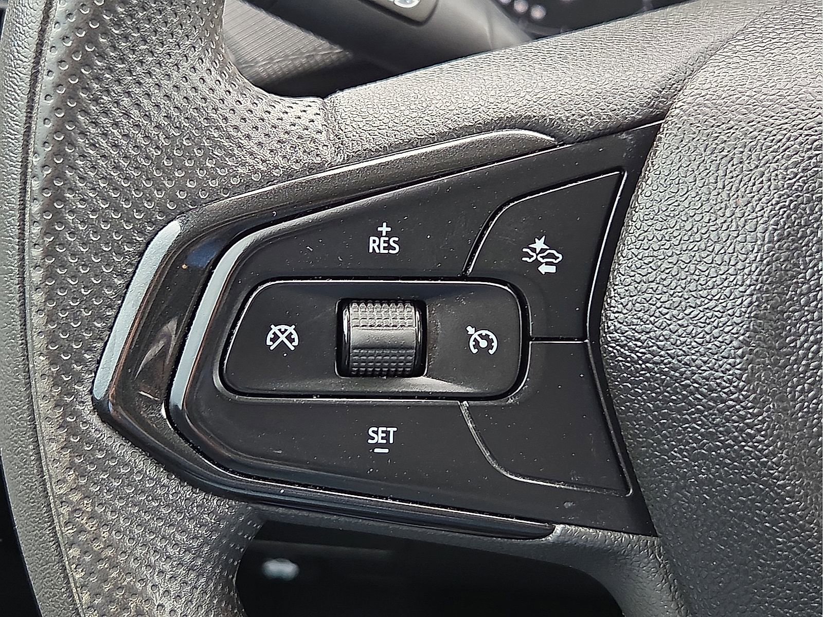 Used 2023 Chevrolet TrailBlazer LT w/ Convenience Package FWD image 19