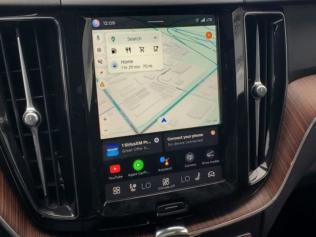 Certified 2023 Volvo XC60 B5 Plus image 20