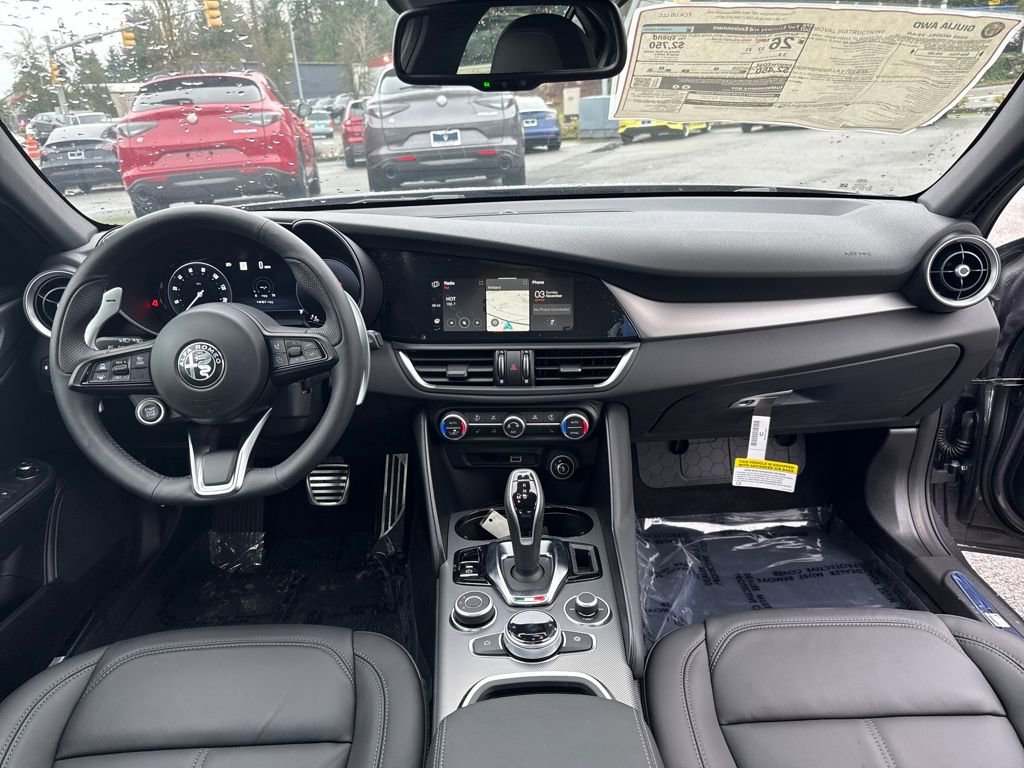 New 2025 Alfa Romeo Giulia AWD w/ Driving Assist Package image 11