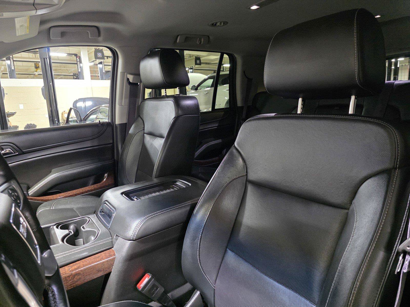 Used 2017 GMC Yukon SLT AWD/4WD image 25