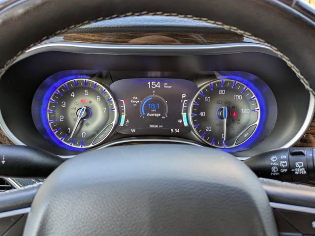 Used 2022 Chrysler Pacifica Limited image 32