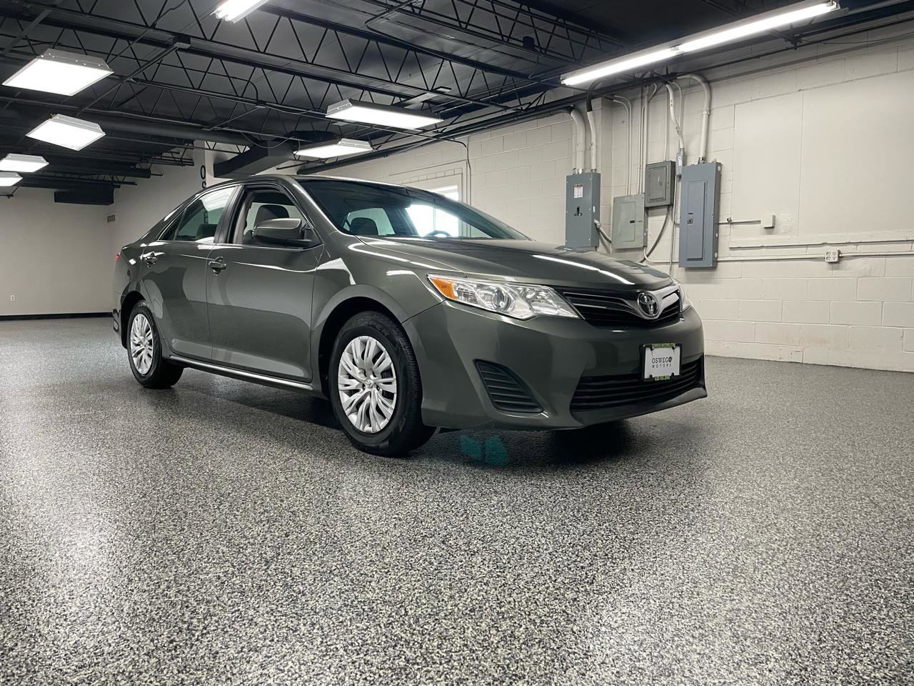 Used 2014 Toyota Camry LE