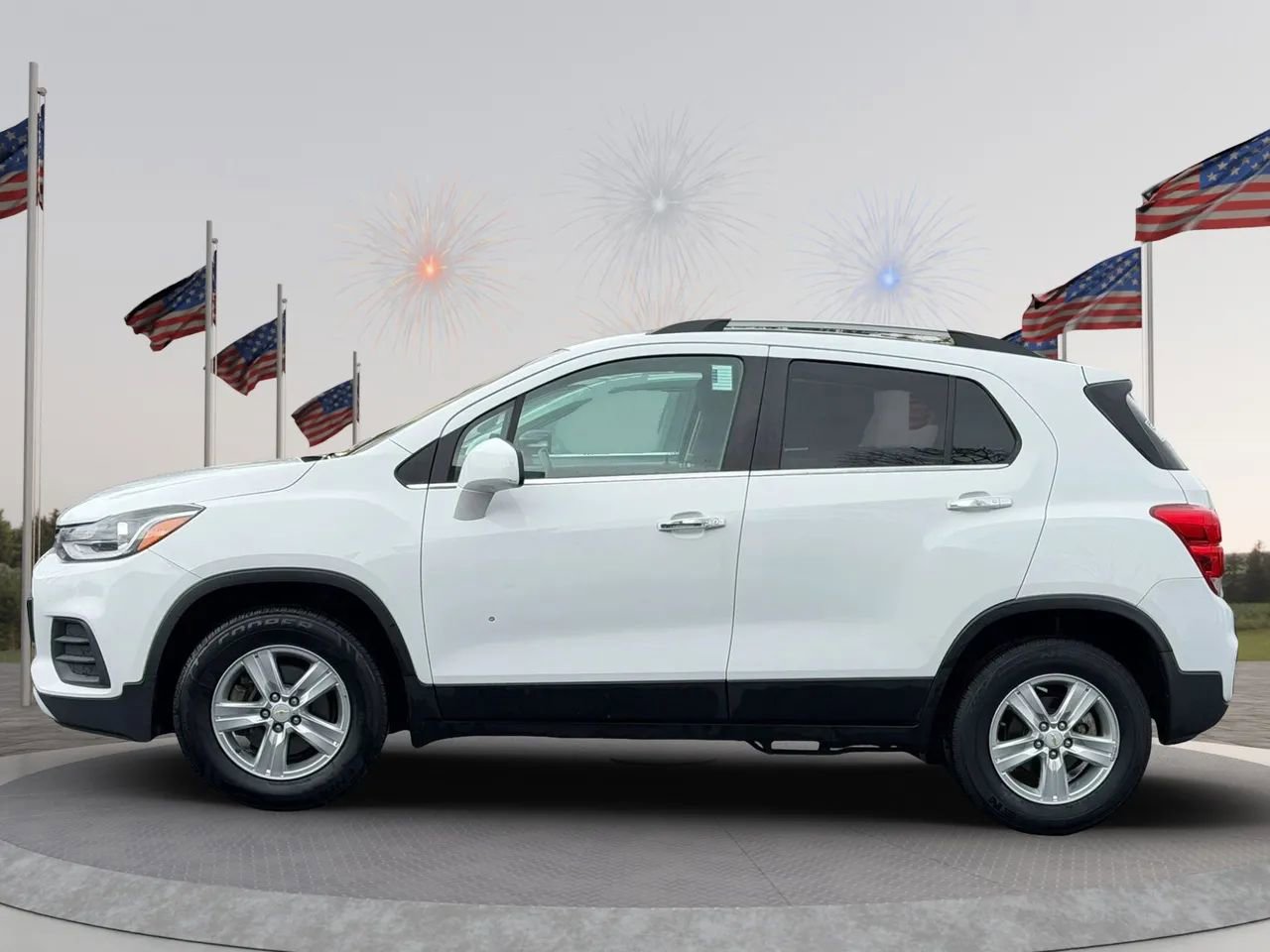Used 2018 Chevrolet Trax LT w/ LT Convenience Package image 4