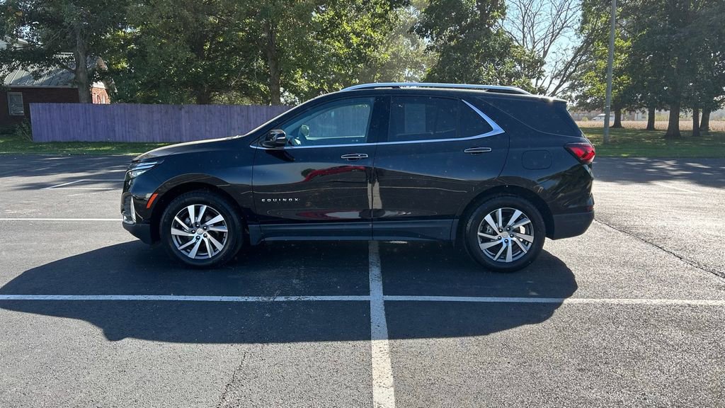 Used 2024 Chevrolet Equinox Premier w/ LPO, Floor Liner Package image 4
