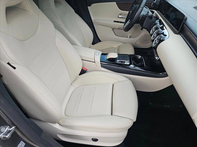 Used 2020 Mercedes-Benz CLA 250 4MATIC image 19