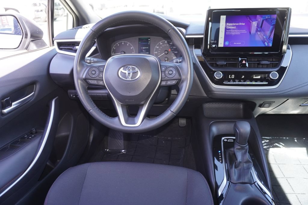 Certified 2025 Toyota Corolla SE FWD image 10