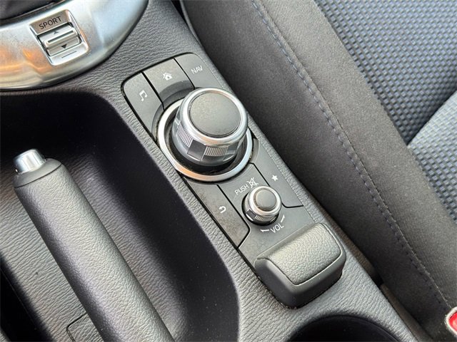 Used 2020 Toyota Yaris LE image 23