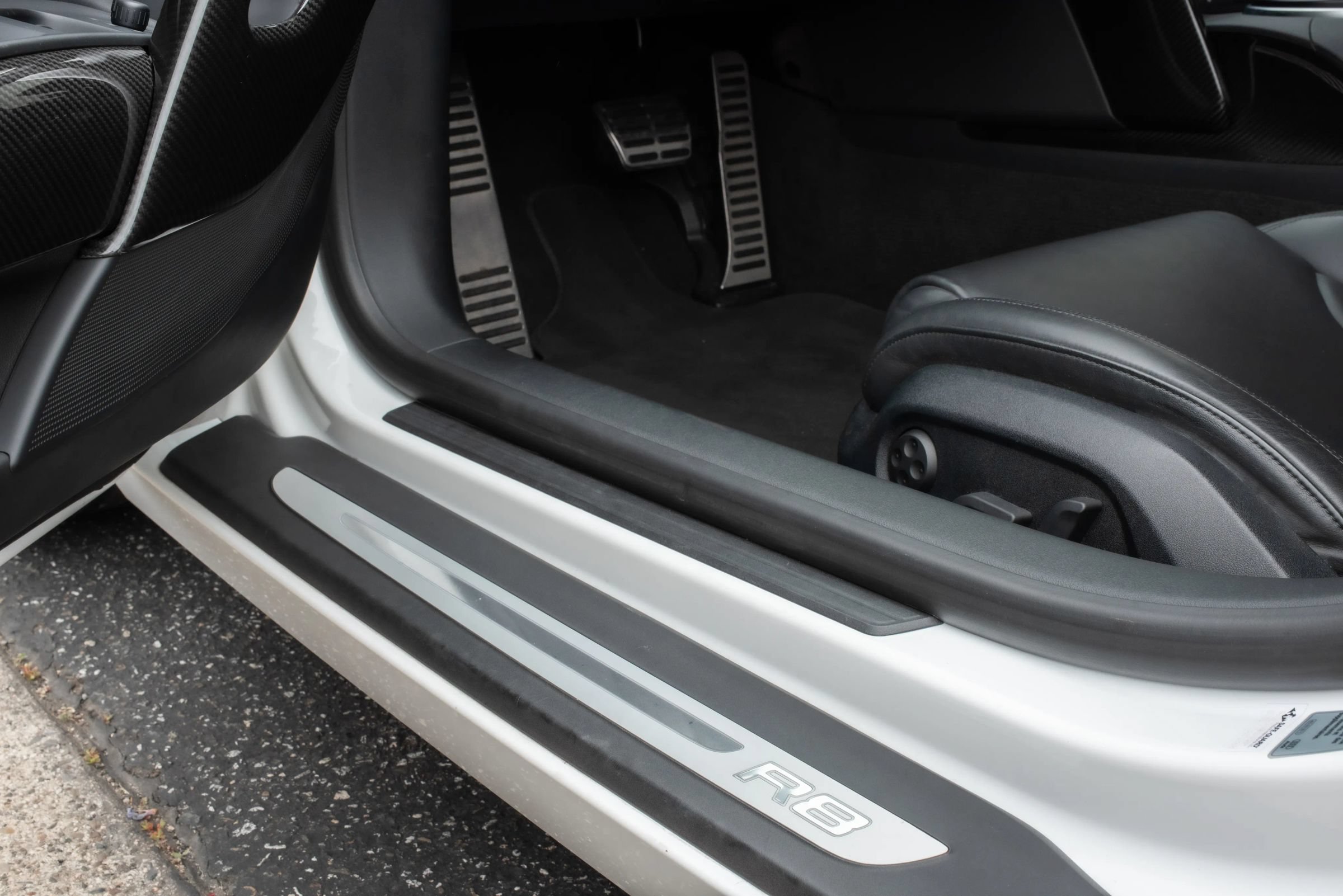 Used 2012 Audi R8 V8 AWD/4WD image 21