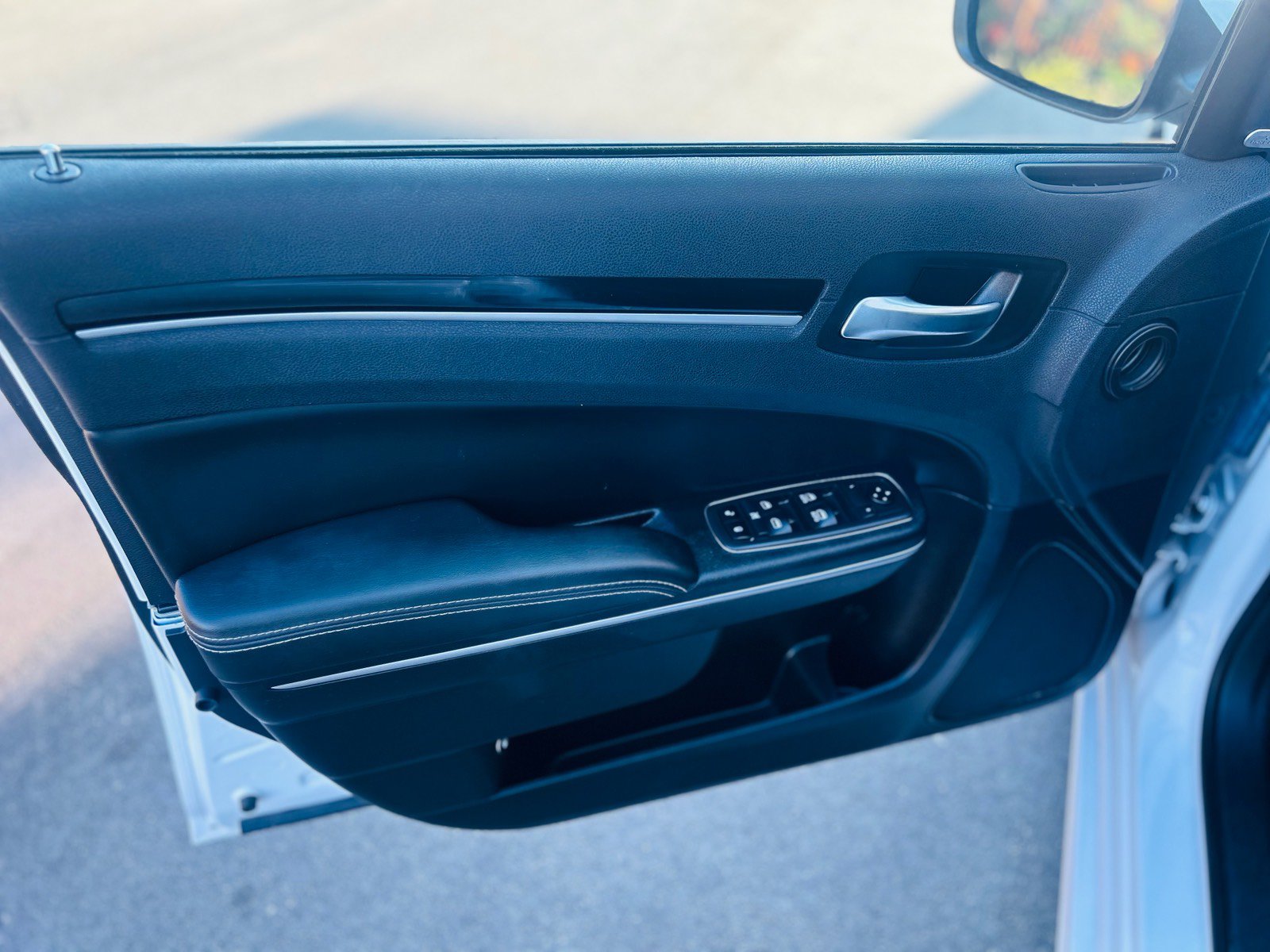 Used 2019 Chrysler 300 S w/ S Model Appearance Package RWD image 25