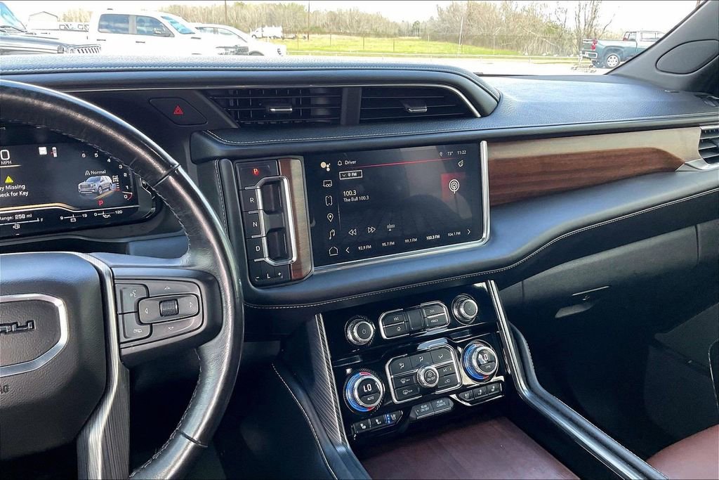 Used 2023 GMC Yukon Denali Ultimate AWD/4WD image 9