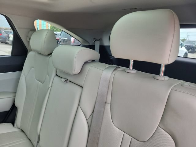 Used 2022 Kia Sorento S w/ Panoramic Sunroof Package FWD image 11
