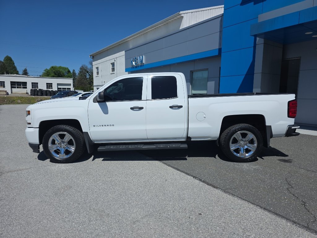 Used 2018 Chevrolet Silverado 1500 Custom w/ Trailering Package AWD/4WD image 25