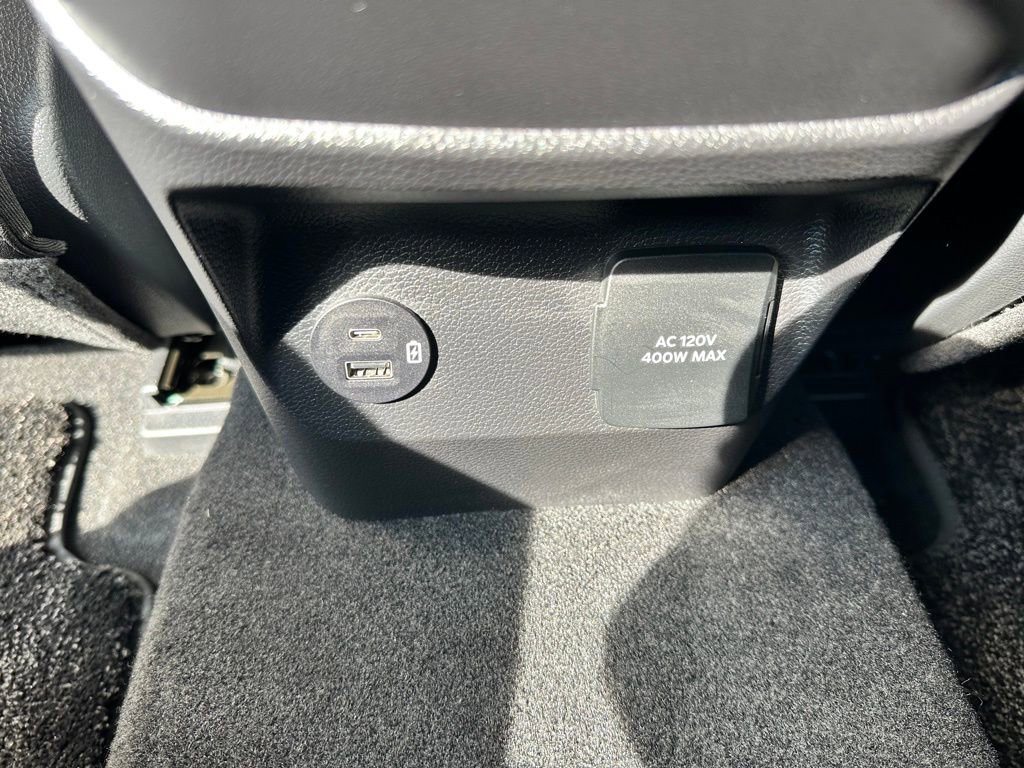 Used 2025 Ford Ranger Lariat w/ FX4 Off-Road Package image 14