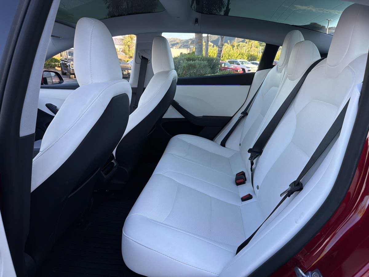 Used 2024 Tesla Model 3 Long Range RWD image 13