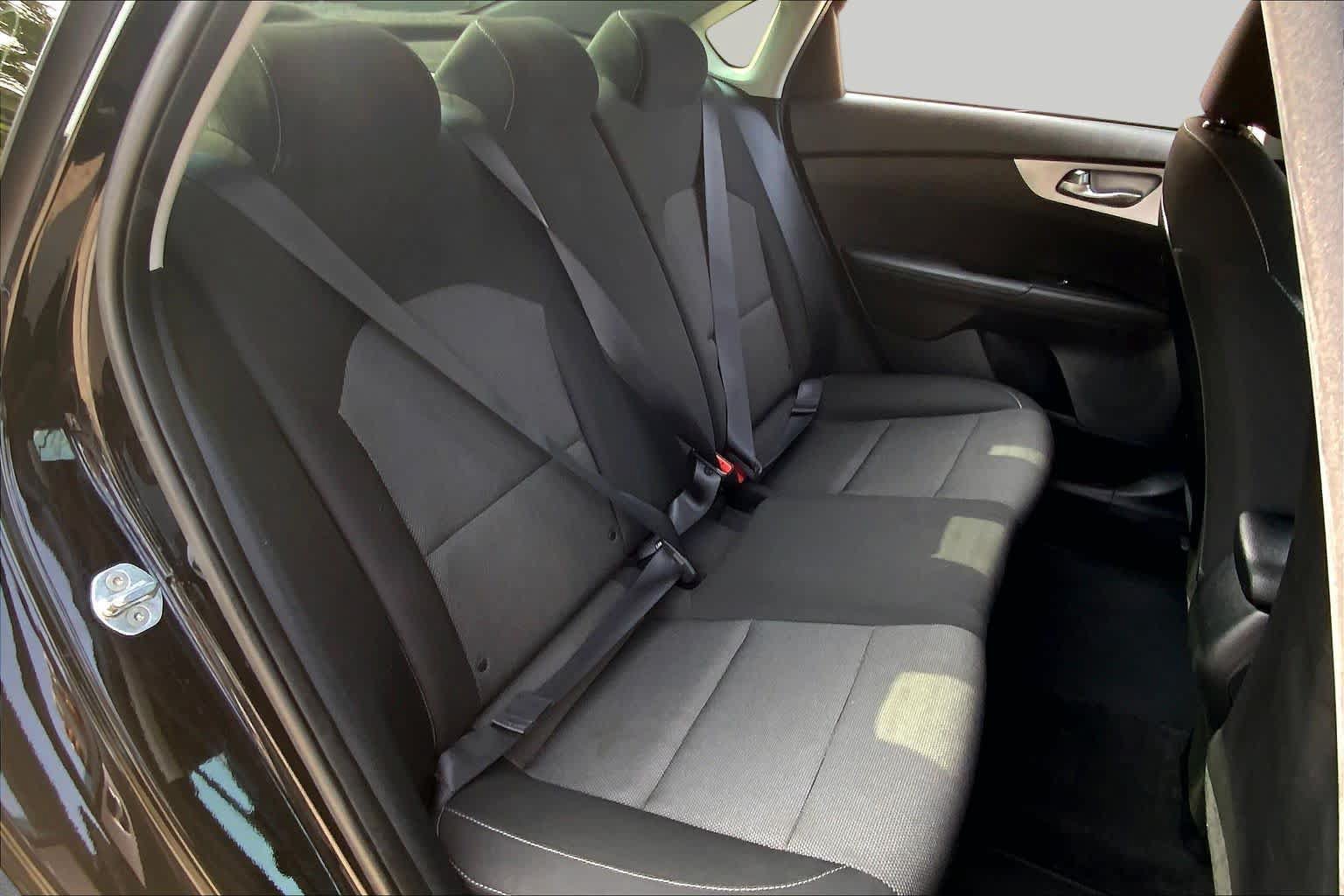 Used 2022 Kia Forte LXS FWD image 19