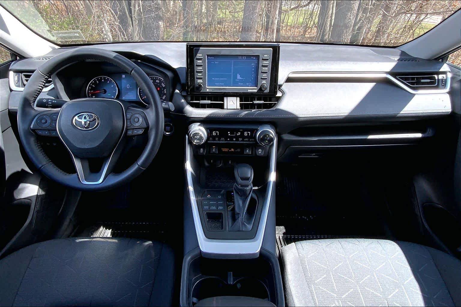 Used 2022 Toyota RAV4 XLE w/ Convenience Package AWD/4WD image 16