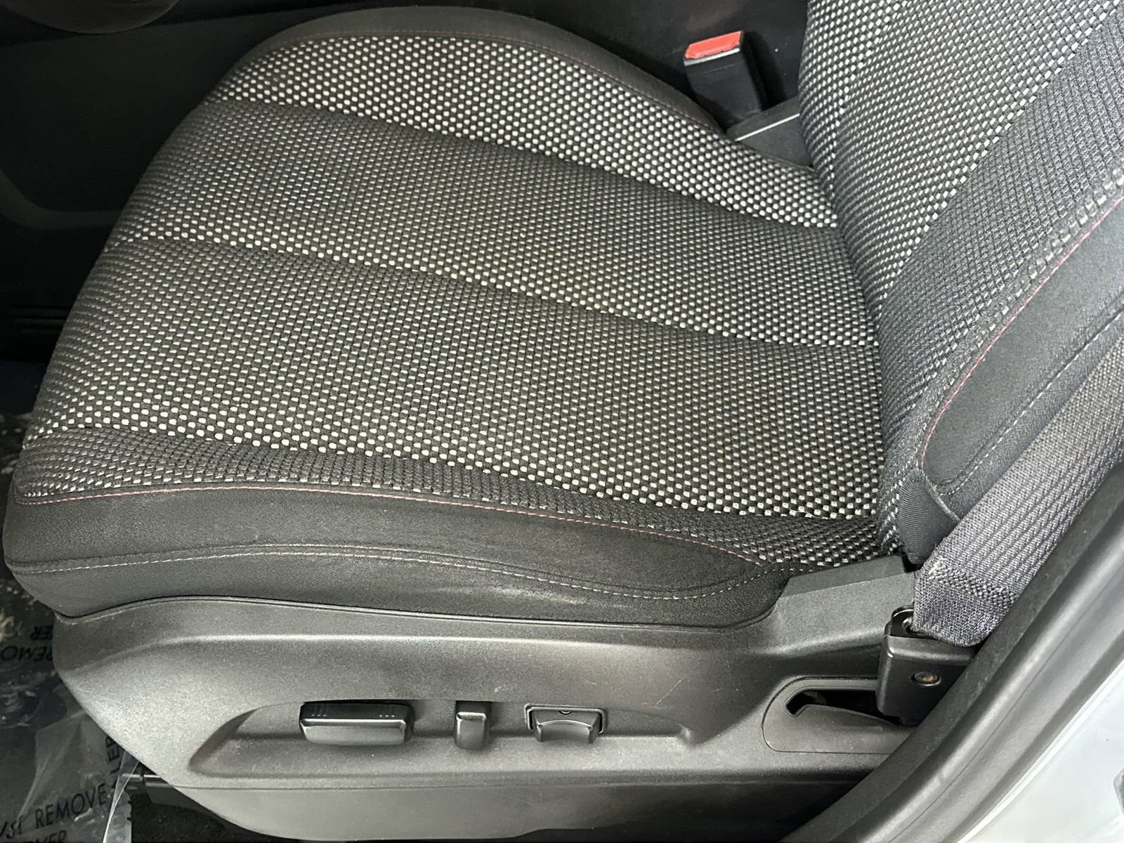 Used 2017 Chevrolet Equinox LT w/ Convenience Package FWD image 12