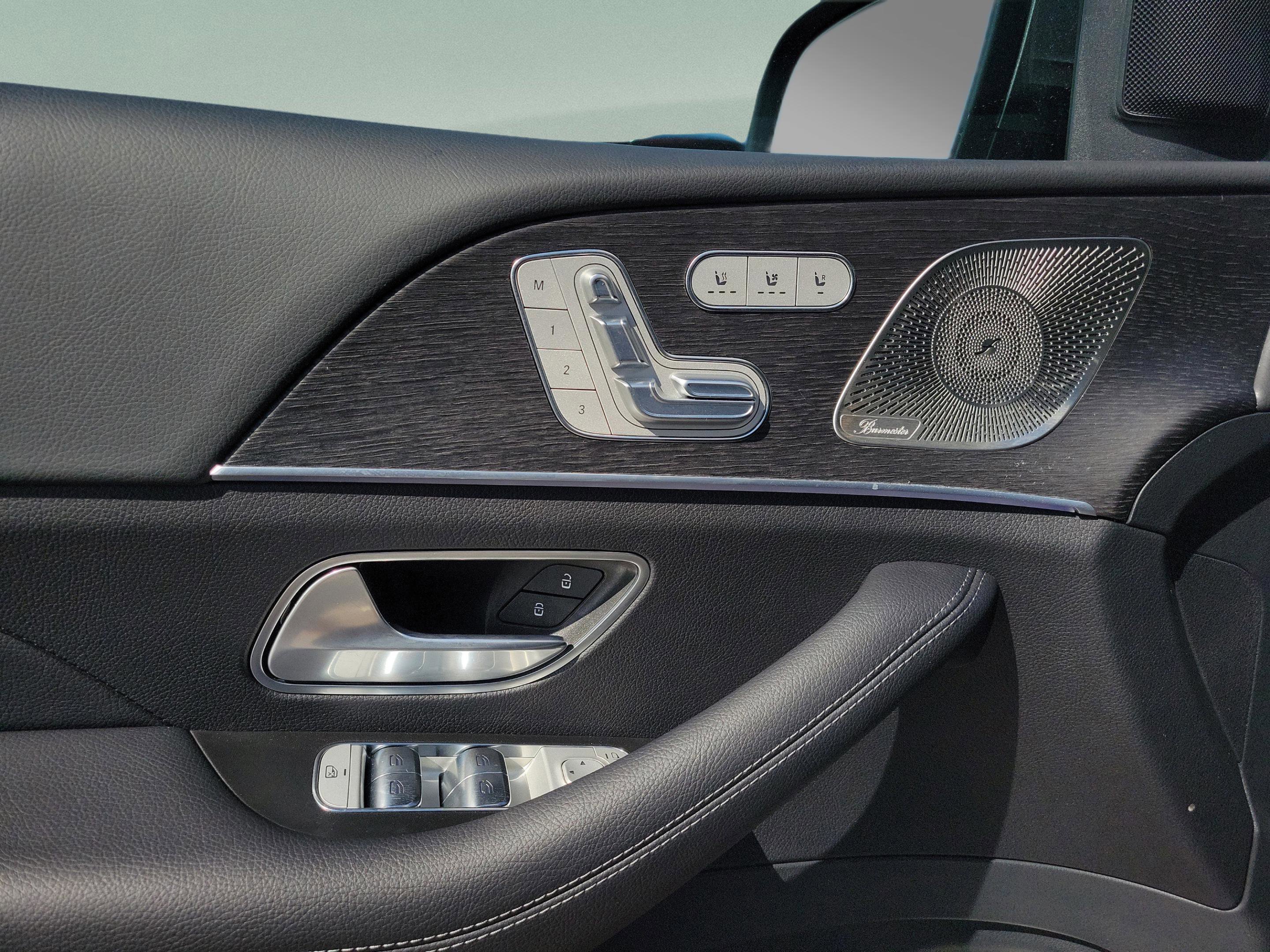 Certified 2026 Mercedes-Benz GLS 450 4MATIC image 18