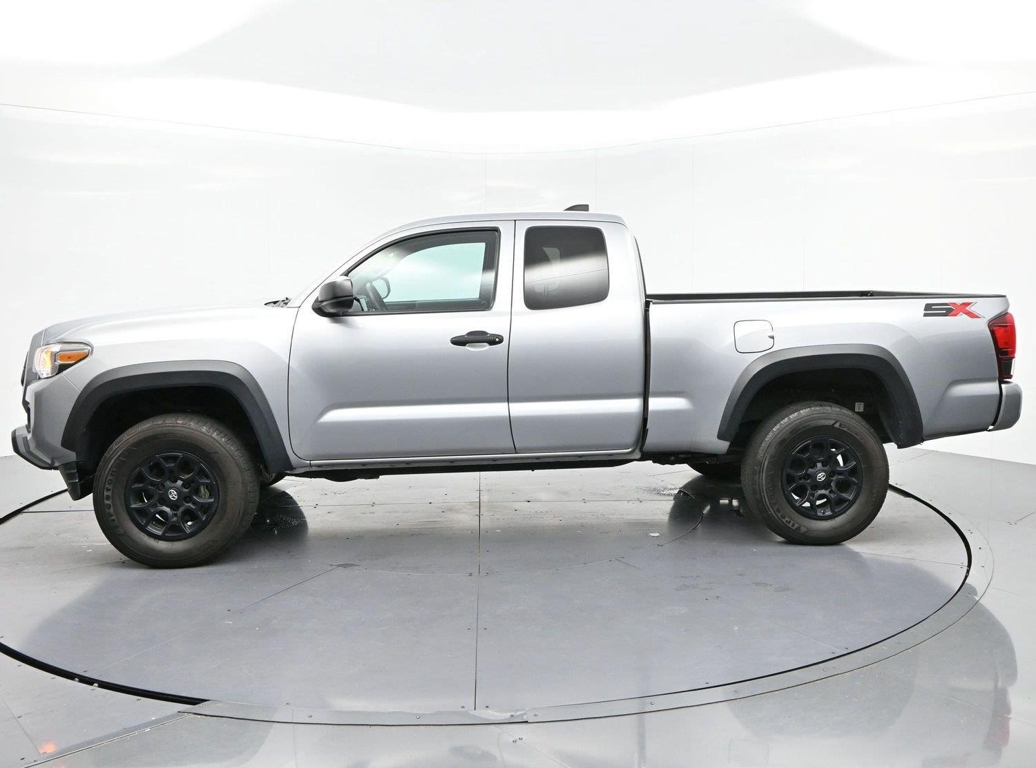 Used 2021 Toyota Tacoma SR w/ SX Package RWD image 4