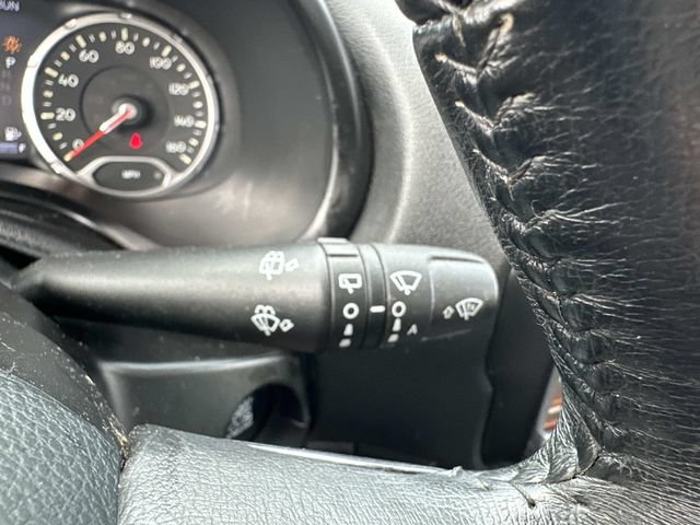 Used 2022 Jeep Renegade Latitude w/ Convenience Group AWD/4WD image 24