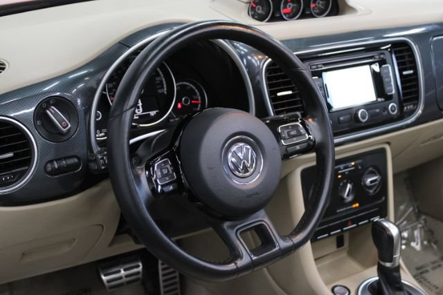 Used 2013 Volkswagen Beetle 2.0T FWD image 14