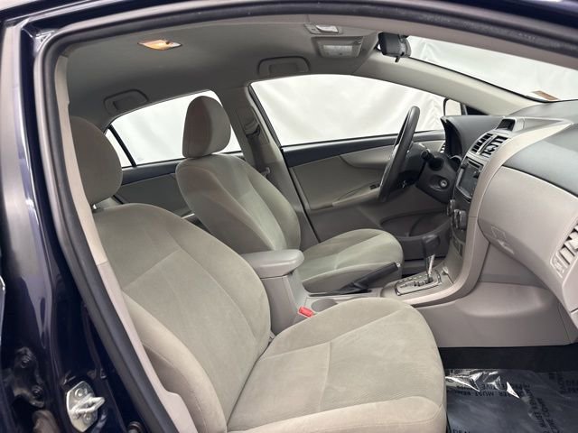 Used 2013 Toyota Corolla LE image 22