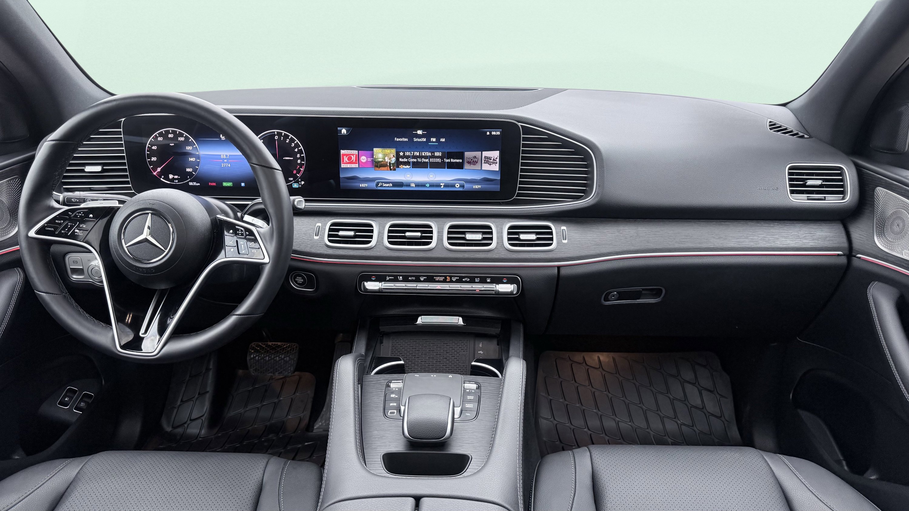 Used 2025 Mercedes-Benz GLE 450e 4MATIC image 57