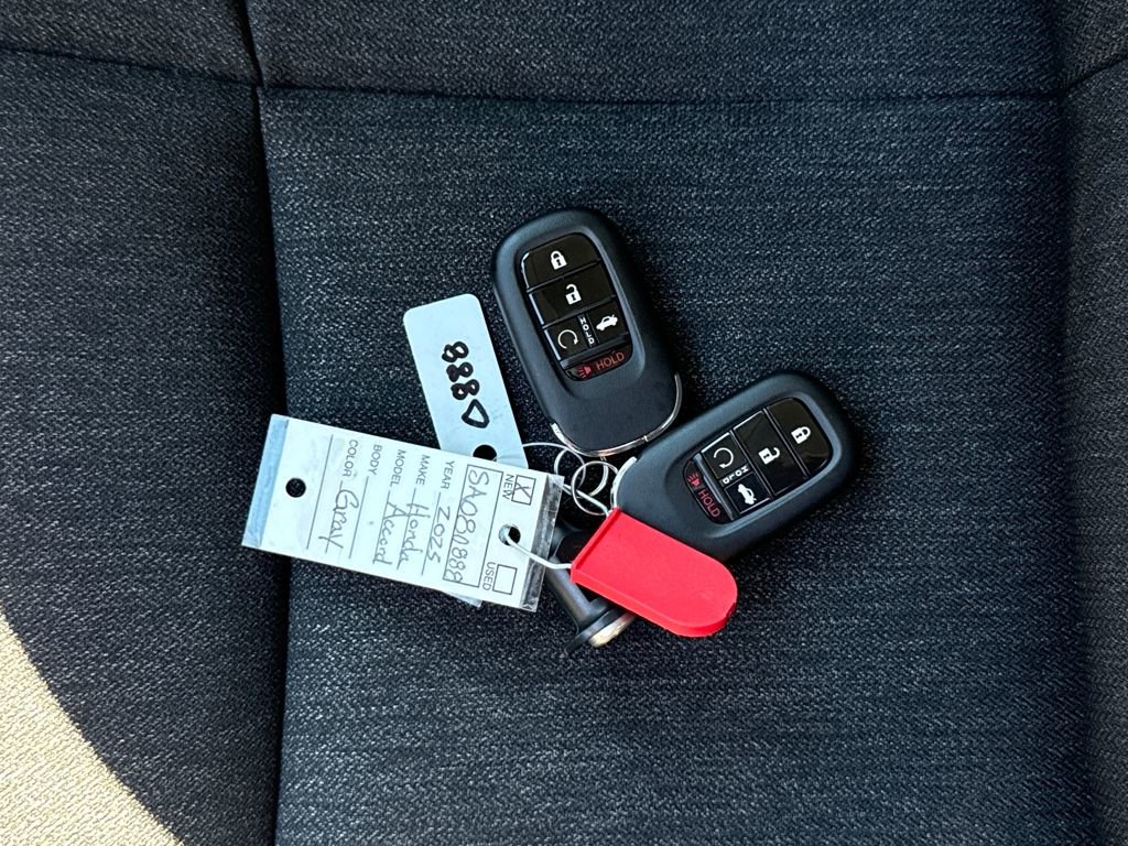 New 2025 Honda Accord SE image 27