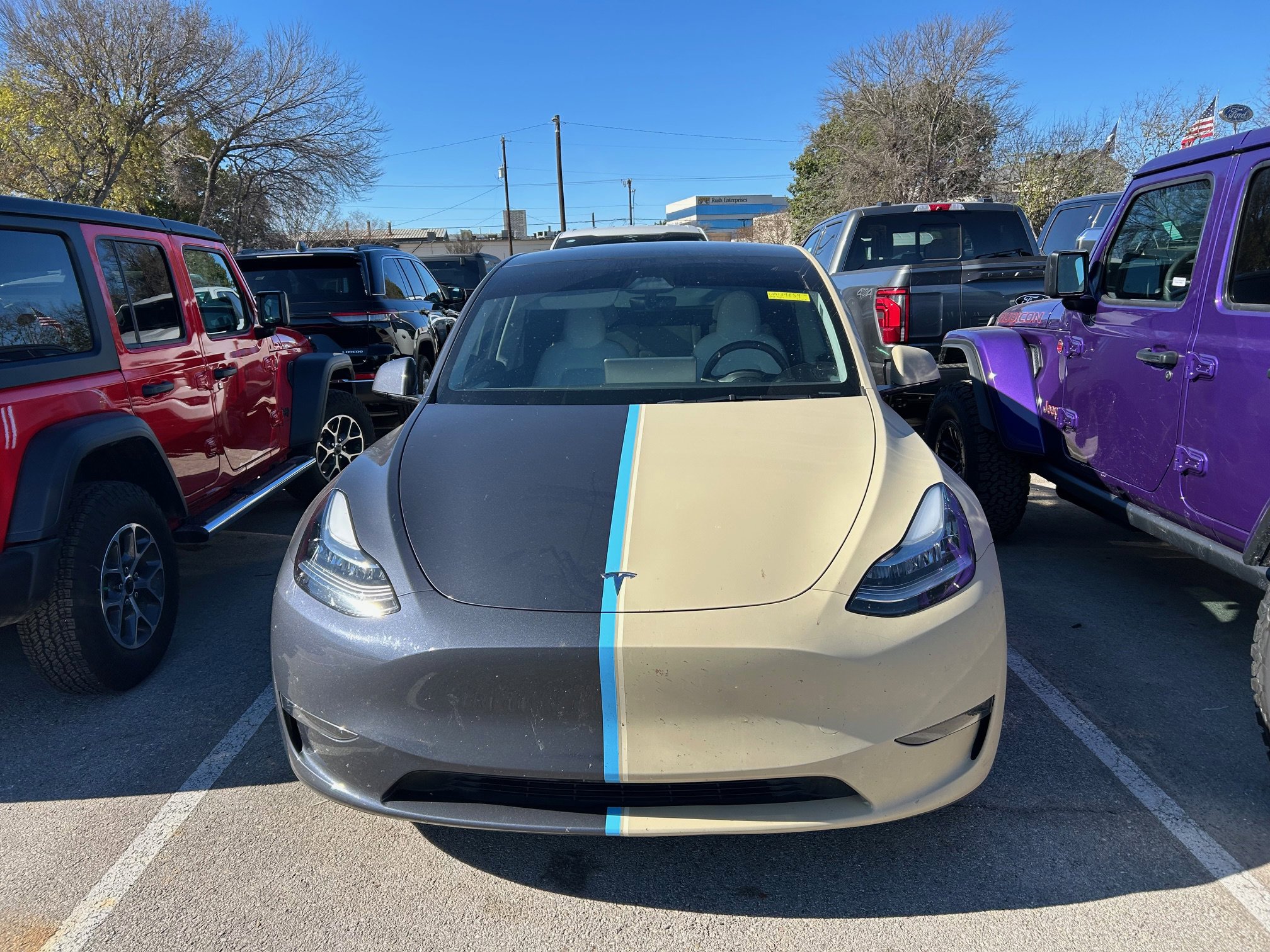 Used 2023 Tesla Model Y Long Range image 2