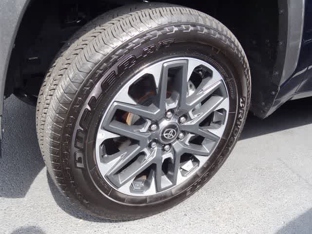 Used 2025 Toyota Tundra Limited AWD/4WD image 20