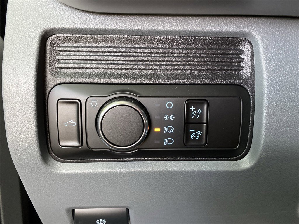 New 2025 Ford F250 XL image 19