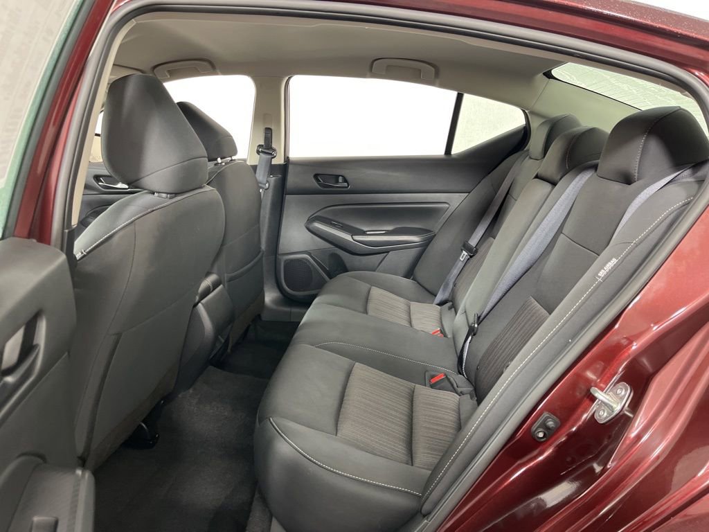 Used 2024 Nissan Altima 2.5 SV image 23