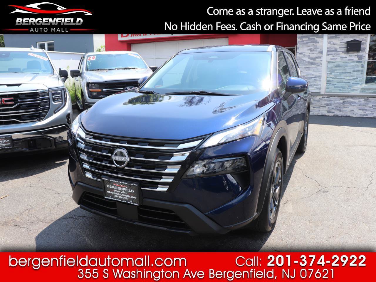 Used 2026 Nissan Rogue SV AWD/4WD image 1